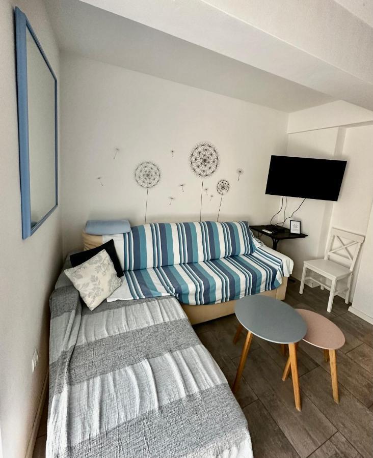 Emily Deluxe Superior 5 Star Apartment, Your Piece Of Heaven With Sea & Park View * Novigrad Istria